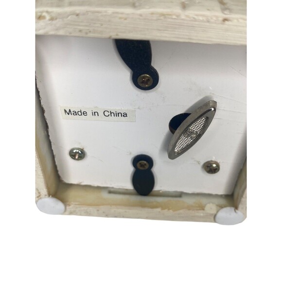 Music Box Musical Cube Picture Frame - Reading Bear - Plays “It’s A Small World” - Picture 10 of 12